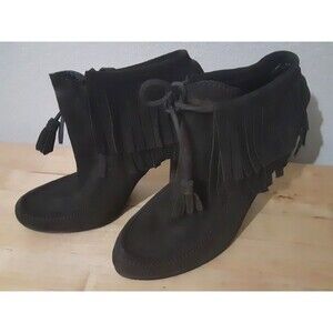 GUCCI Brown Suede Fringe Trim Accent Lace-Up Boots  Size 37.5 209549 US Size 7